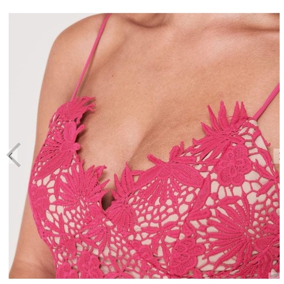 BARDOT Tayla Lace Dress Pink Beetroot New With Tags Size US Small 6 - Picture 5 of 16